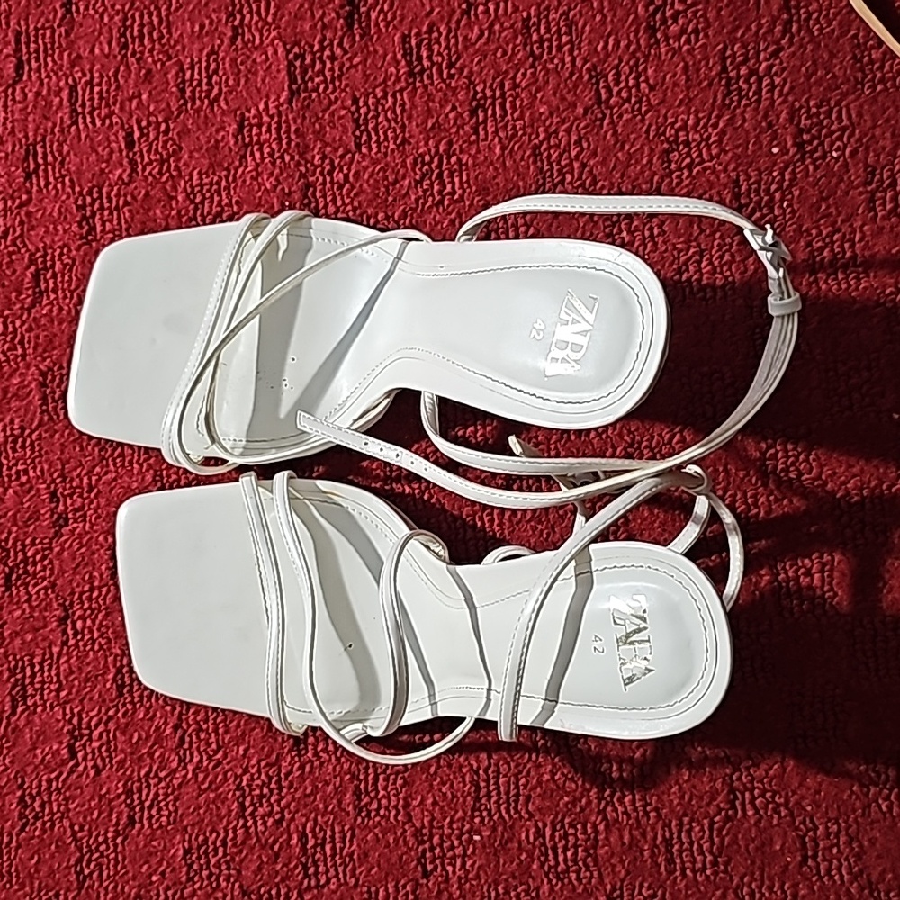 Zara wide toes heels